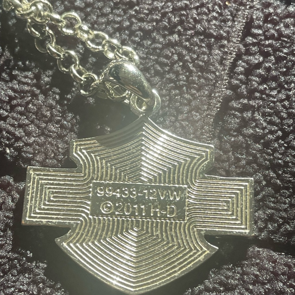 Harley-Davidson Pink Crystal Emblem Necklace - Picture 3 of 3